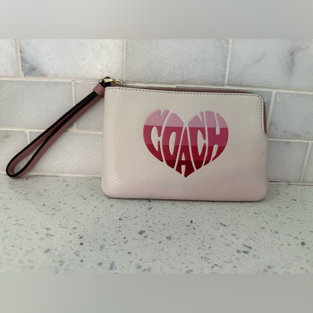 NWT Coach White & Striped Pink Heart Crossbody Bag with Card Case & Extra Strap - Picture 13 of 15